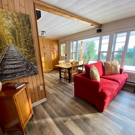 Chalet Sous Les Pins Les Eboulements Exterior photo